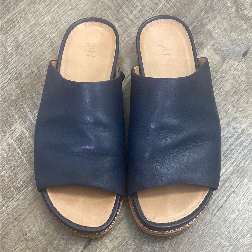 J. Jill Blue Leather Mules with Open Toe Design